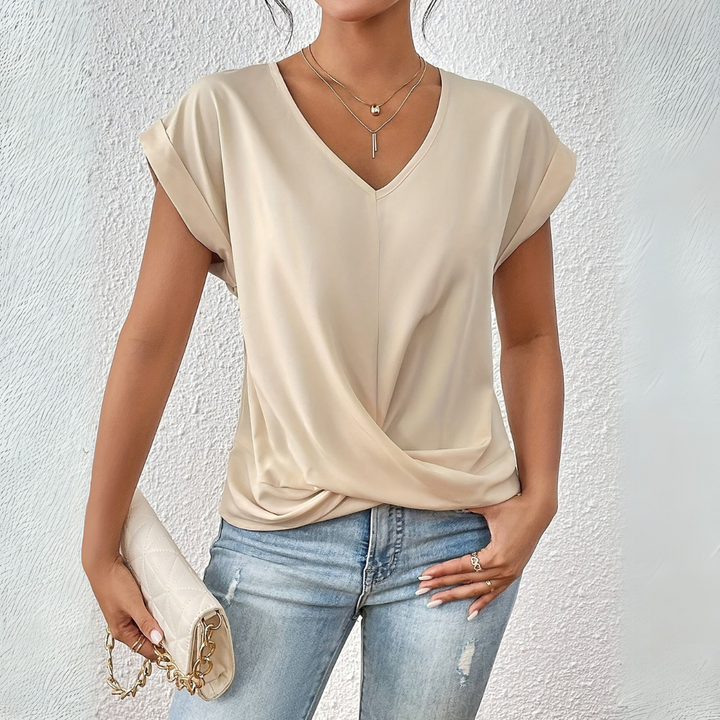 Dana | Udobna majica s blagim izrezom